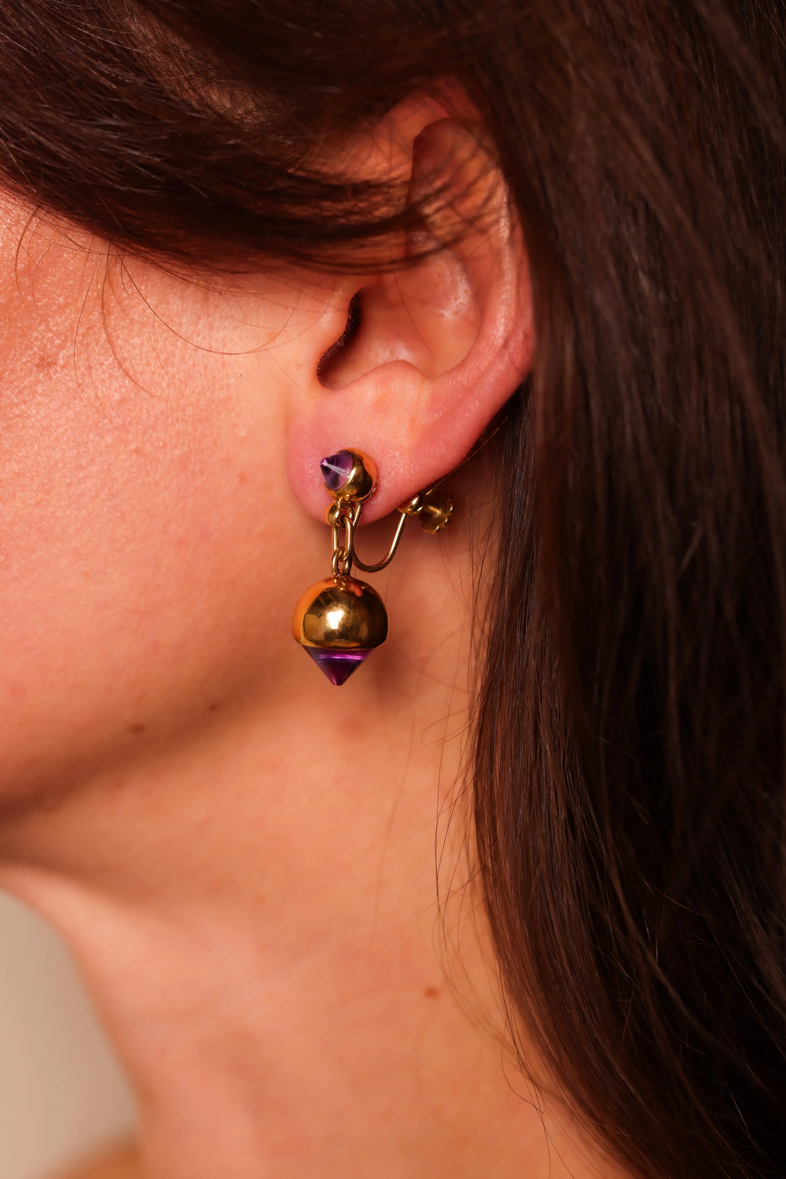 Vintage Cabochon Amethyst 18K Yellow Gold Earrings