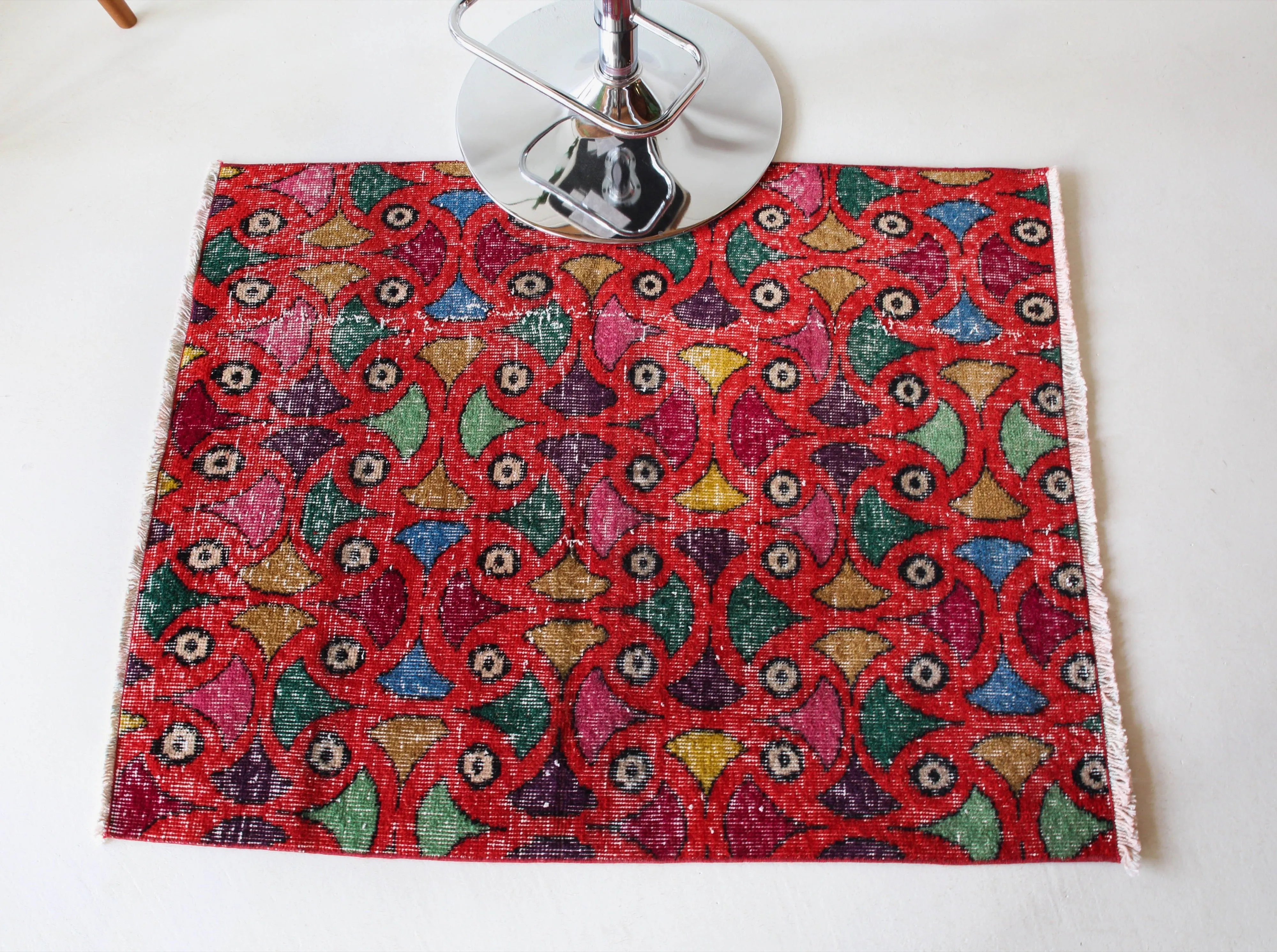 Vintage Turkish Art Deco Rug 3'x3'10"